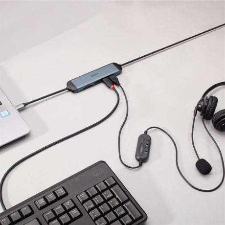 Lindy DST-Micro 140 Laptop Docking Station with USB-C, 1x 4K HDMI and Pass-Through Charging